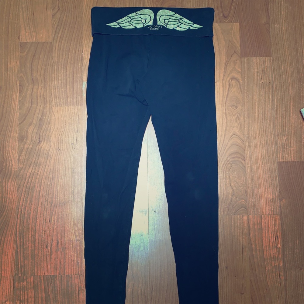 Victoria’s Secret leggings